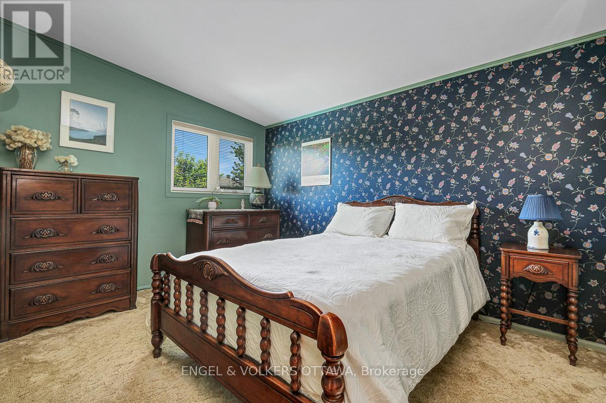 1131 Cameo Drive, Ottawa, Ontario  K2C 1Y6 - Photo 30 - X13433150