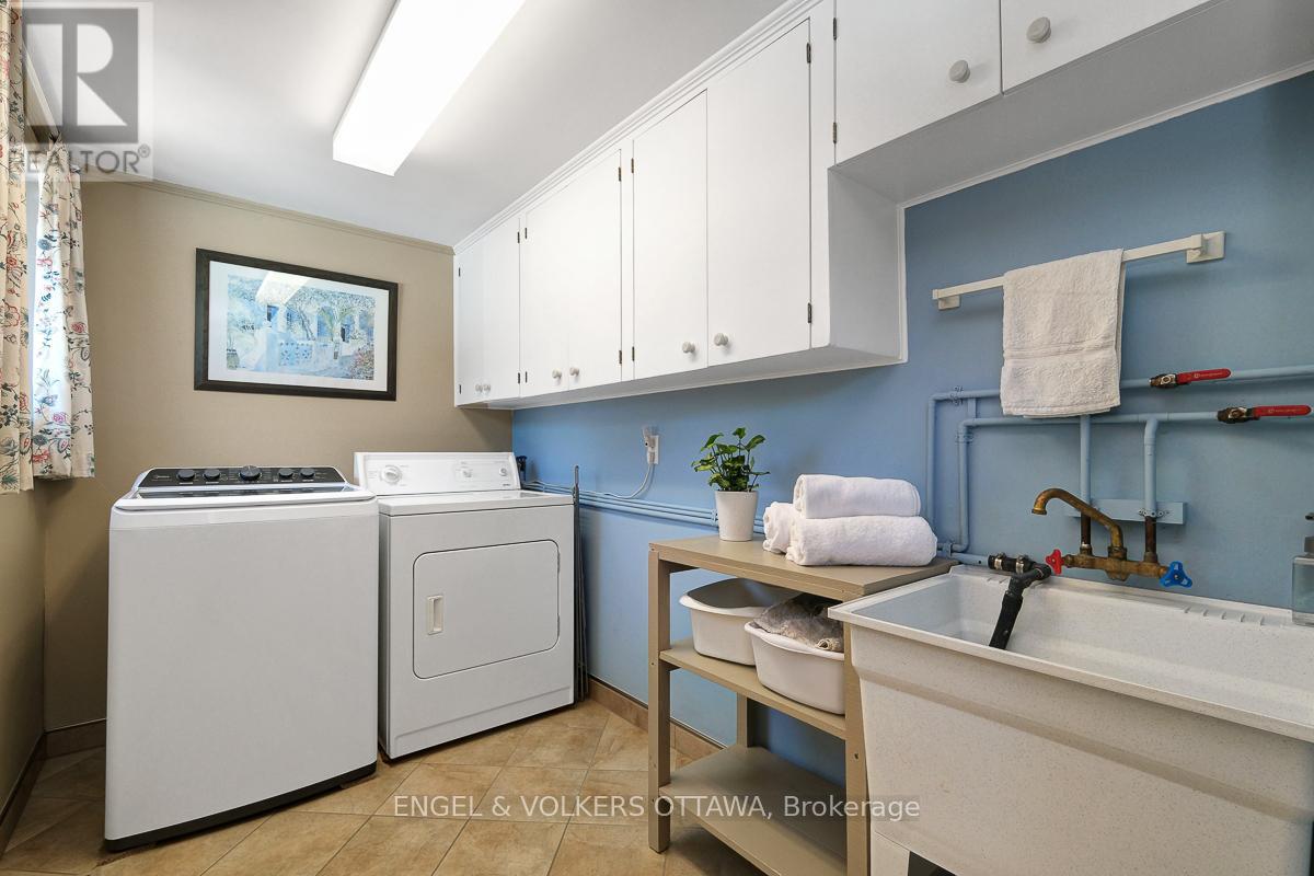 1131 Cameo Drive, Ottawa, Ontario  K2C 1Y6 - Photo 33 - X13433150