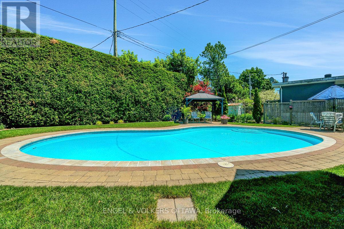 1131 Cameo Drive, Ottawa, Ontario  K2C 1Y6 - Photo 46 - X13433150