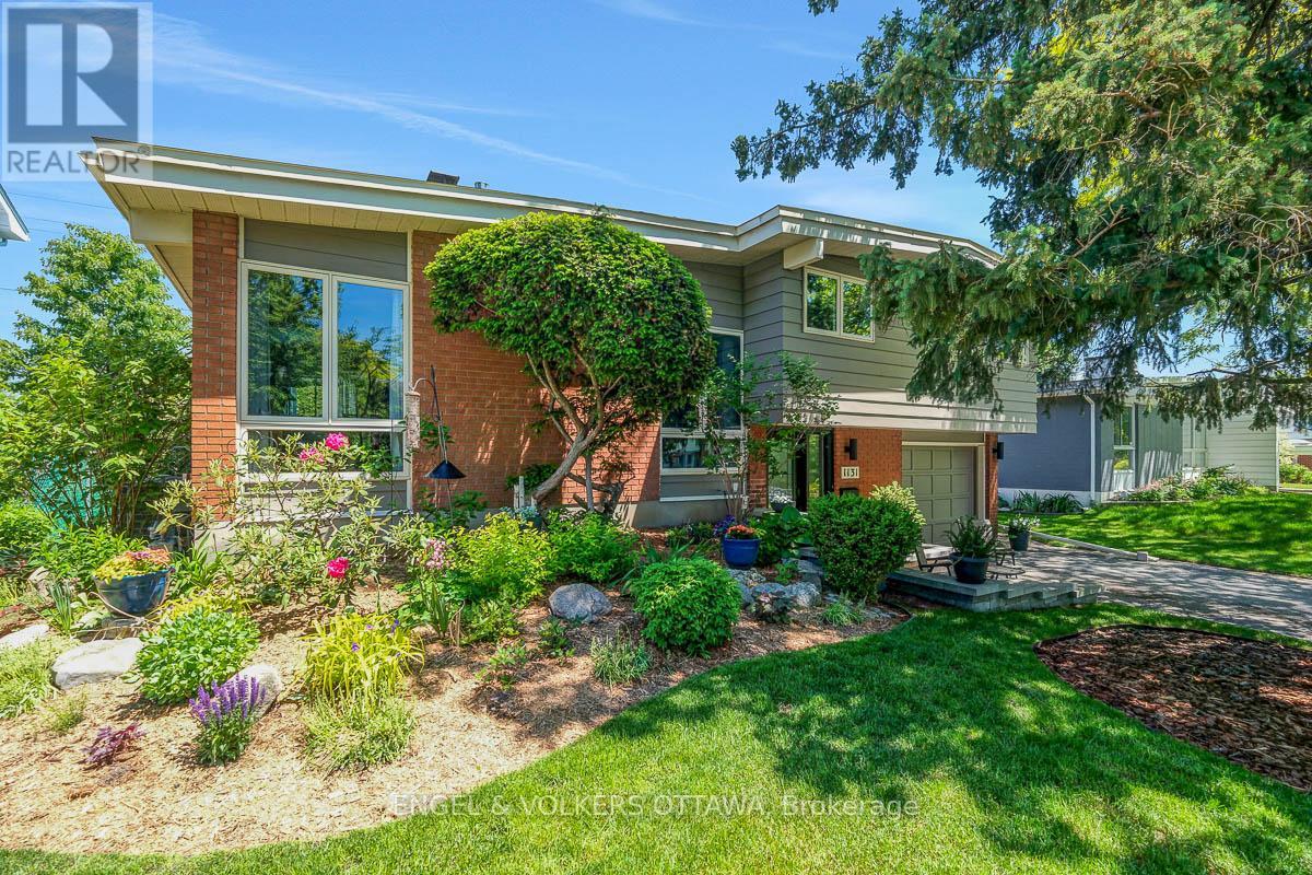 1131 Cameo Drive, Ottawa, Ontario  K2C 1Y6 - Photo 5 - X13433150