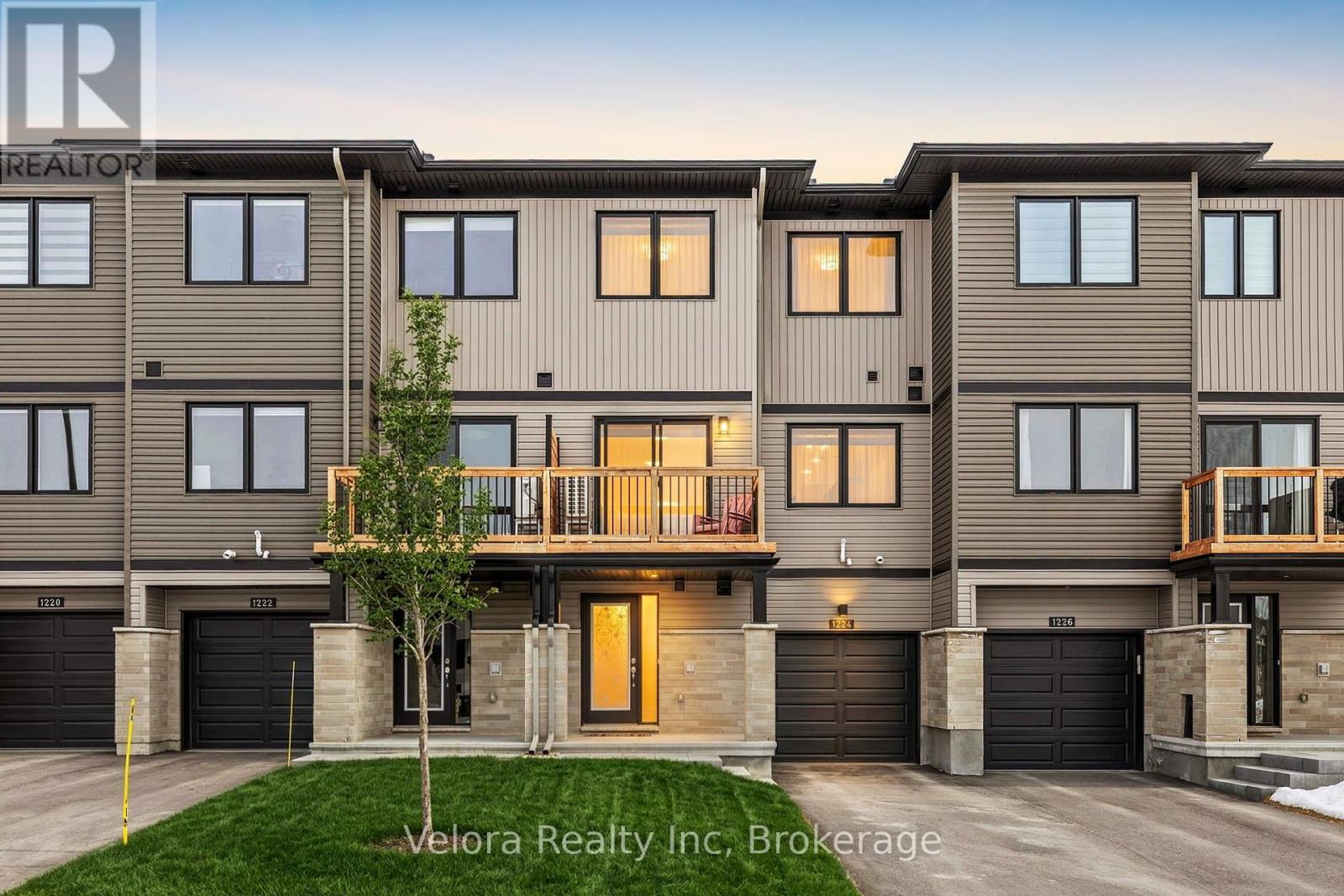 1224 Cope Drive, Ottawa, Ontario  K2S 3C4 - Photo 2 - X13433164
