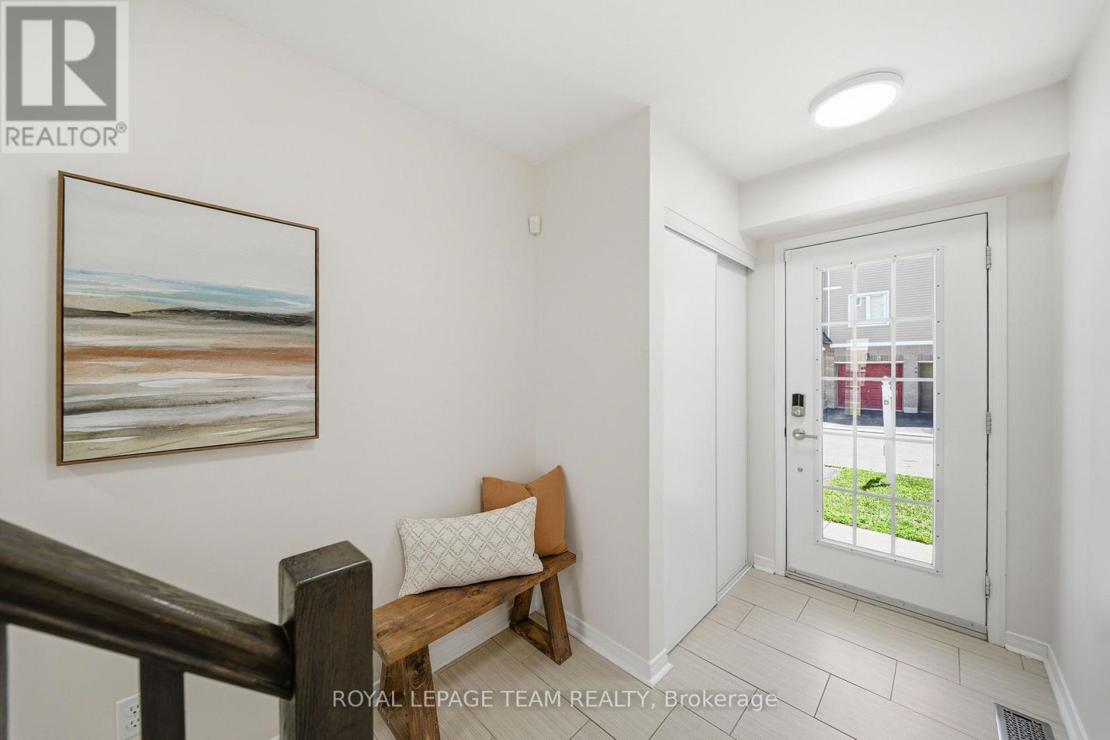 441 Sadar Private, Ottawa, Ontario  K2J 0C8 - Photo 3 - X13433210