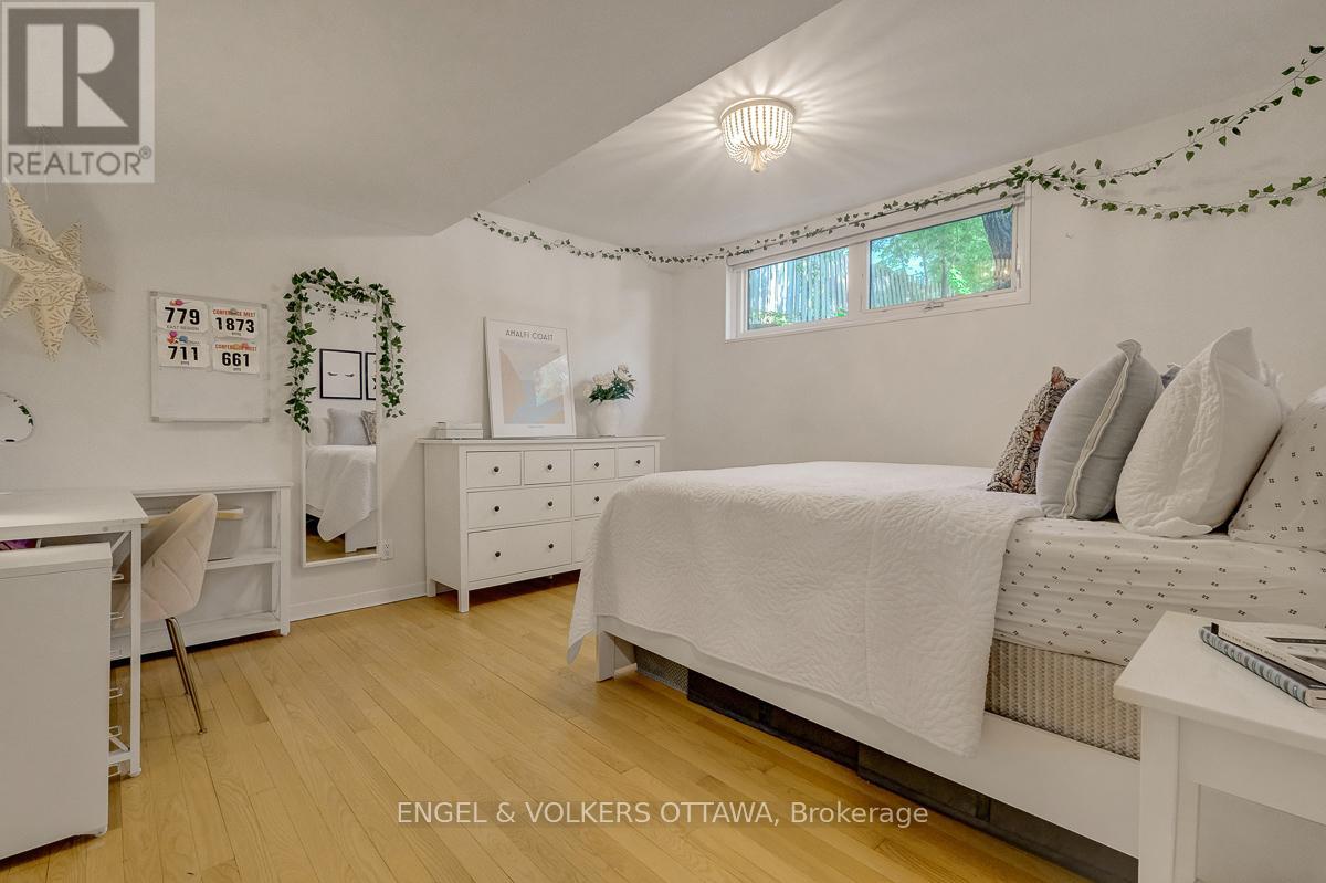 54 Qualicum Street, Ottawa, Ontario  K2H 7H4 - Photo 25 - X13433346