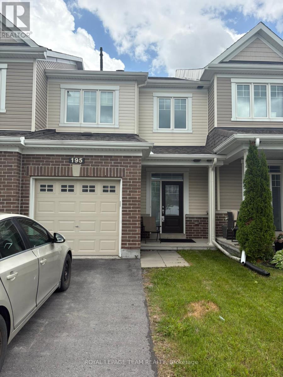195 Kimpton Drive, Ottawa, Ontario  K2S 2H9 - Photo 1 - X13433706