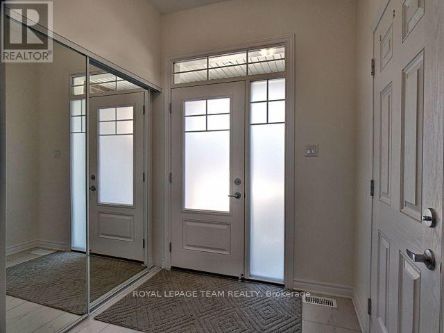195 Kimpton Drive, Ottawa, Ontario  K2S 2H9 - Photo 2 - X13433706