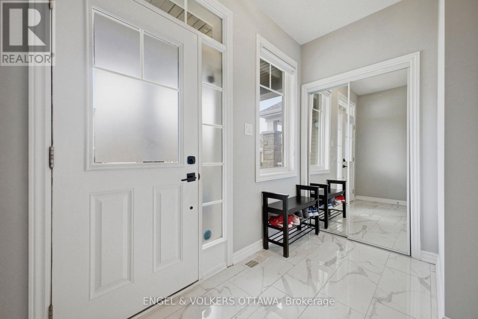 139 Switch Grass Crescent, Ottawa, Ontario  K2J 5Z3 - Photo 3 - X13433798