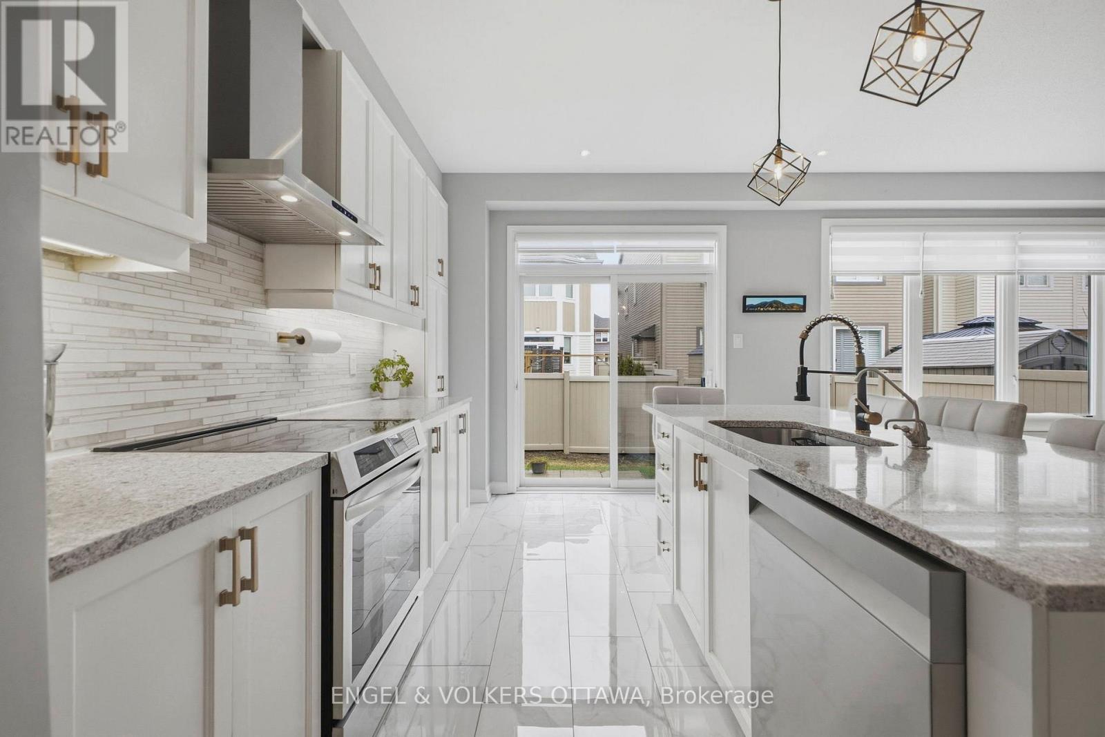 139 Switch Grass Crescent, Ottawa, Ontario  K2J 5Z3 - Photo 6 - X13433798