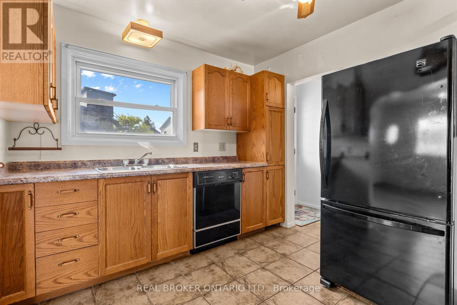 108 Rideau Street, North Grenville, Ontario  K0G 1J0 - Photo 10 - X13433854