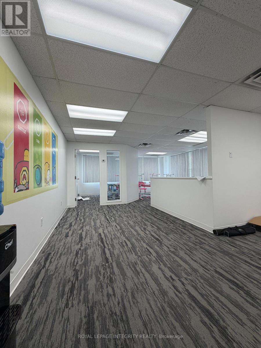 204 - 43 Roydon Place, Ottawa, Ontario  K2E 1A3 - Photo 6 - X13433862