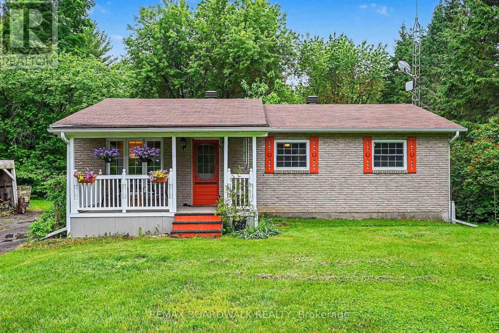 3260 Tolmies Corners Road, North Stormont, Ontario  K0C 1C0 - Photo 2 - X13433922