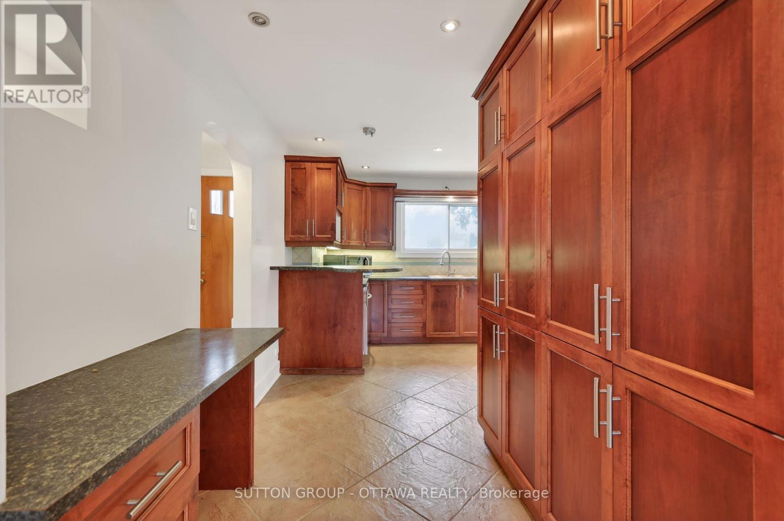 93 Ontario Street, Ottawa, Ontario  K1K 1K8 - Photo 10 - X13431526
