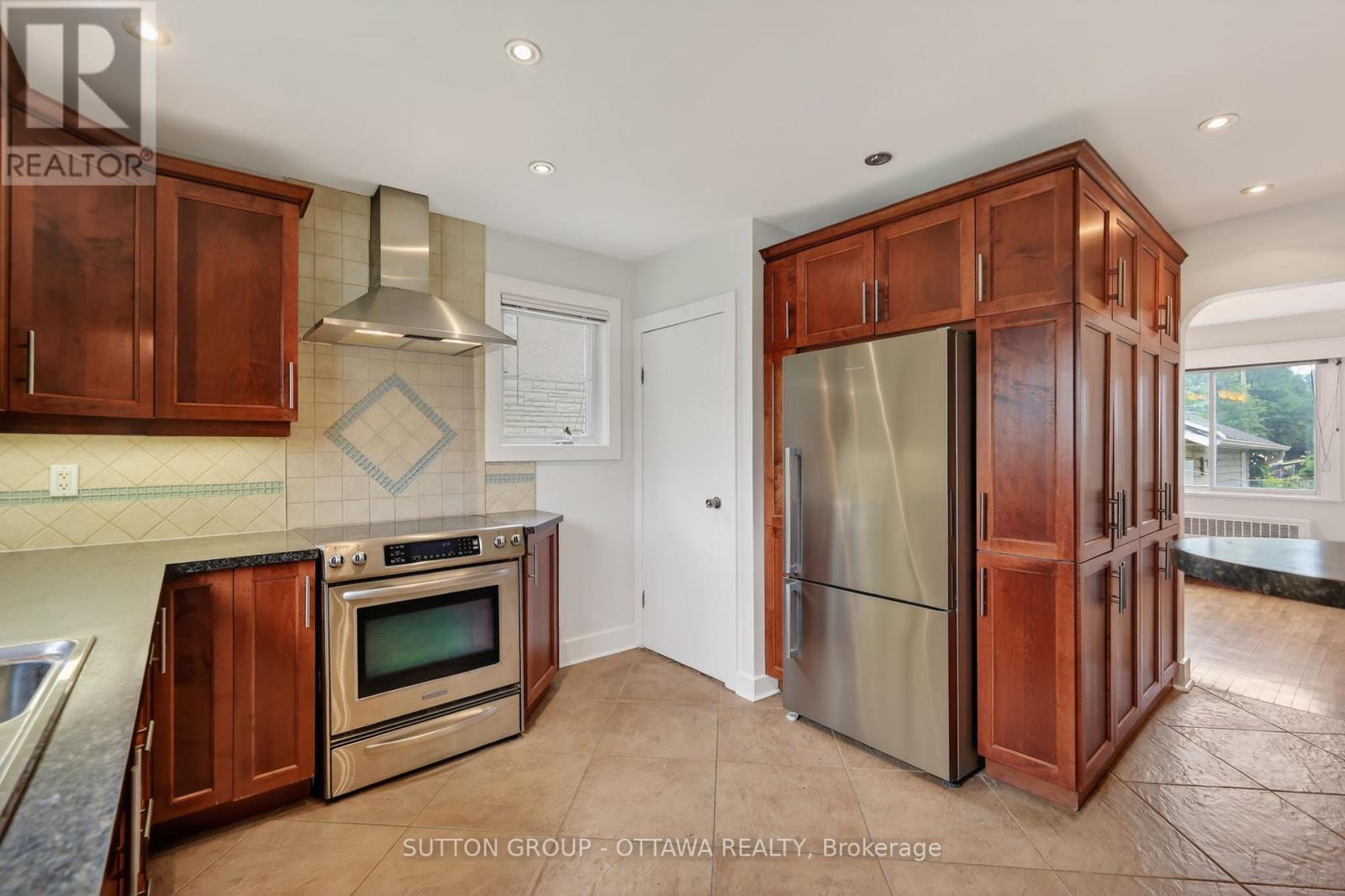 93 Ontario Street, Ottawa, Ontario  K1K 1K8 - Photo 7 - X13431526