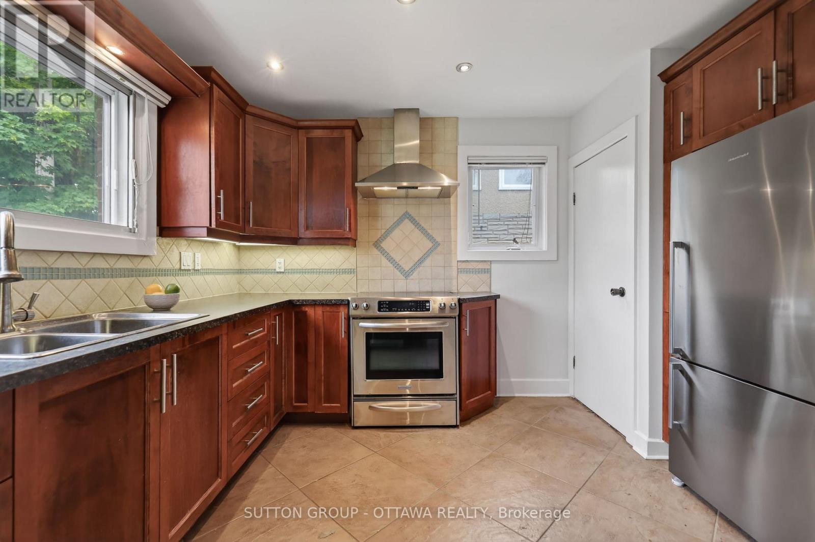 93 Ontario Street, Ottawa, Ontario  K1K 1K8 - Photo 8 - X13431526