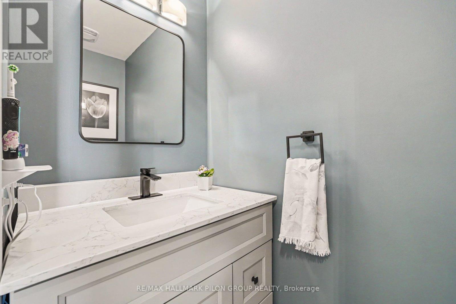673 Spring Valley Drive, Ottawa, Ontario  K1W 0C7 - Photo 12 - X13434302