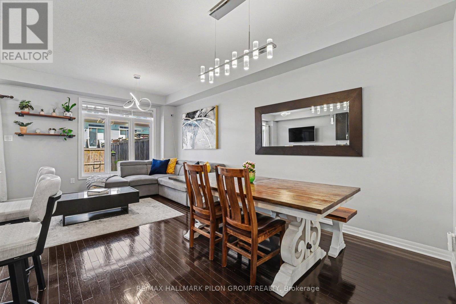 673 Spring Valley Drive, Ottawa, Ontario  K1W 0C7 - Photo 7 - X13434302