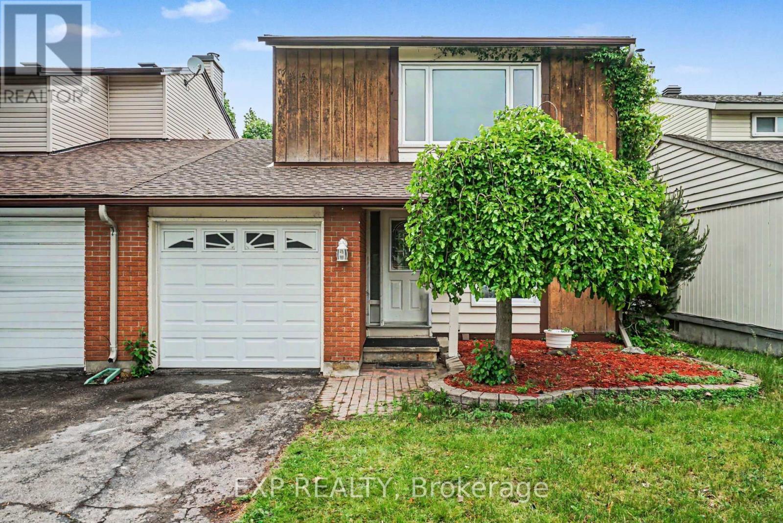 82 SHERWAY DRIVE, Ottawa, Ontario