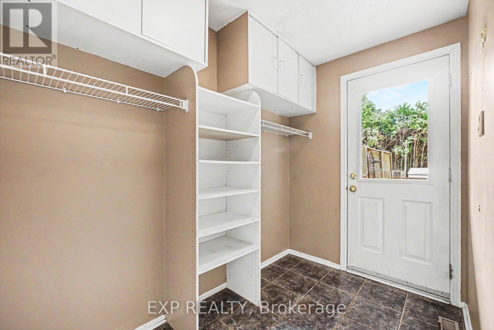 82 Sherway Drive, Ottawa, Ontario  K2J 1N8 - Photo 3 - X13434392