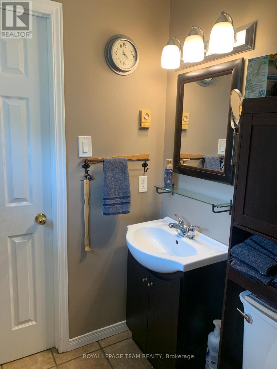 690 Limerick Road, North Grenville, Ontario  K0G 1T0 - Photo 5 - X13434426