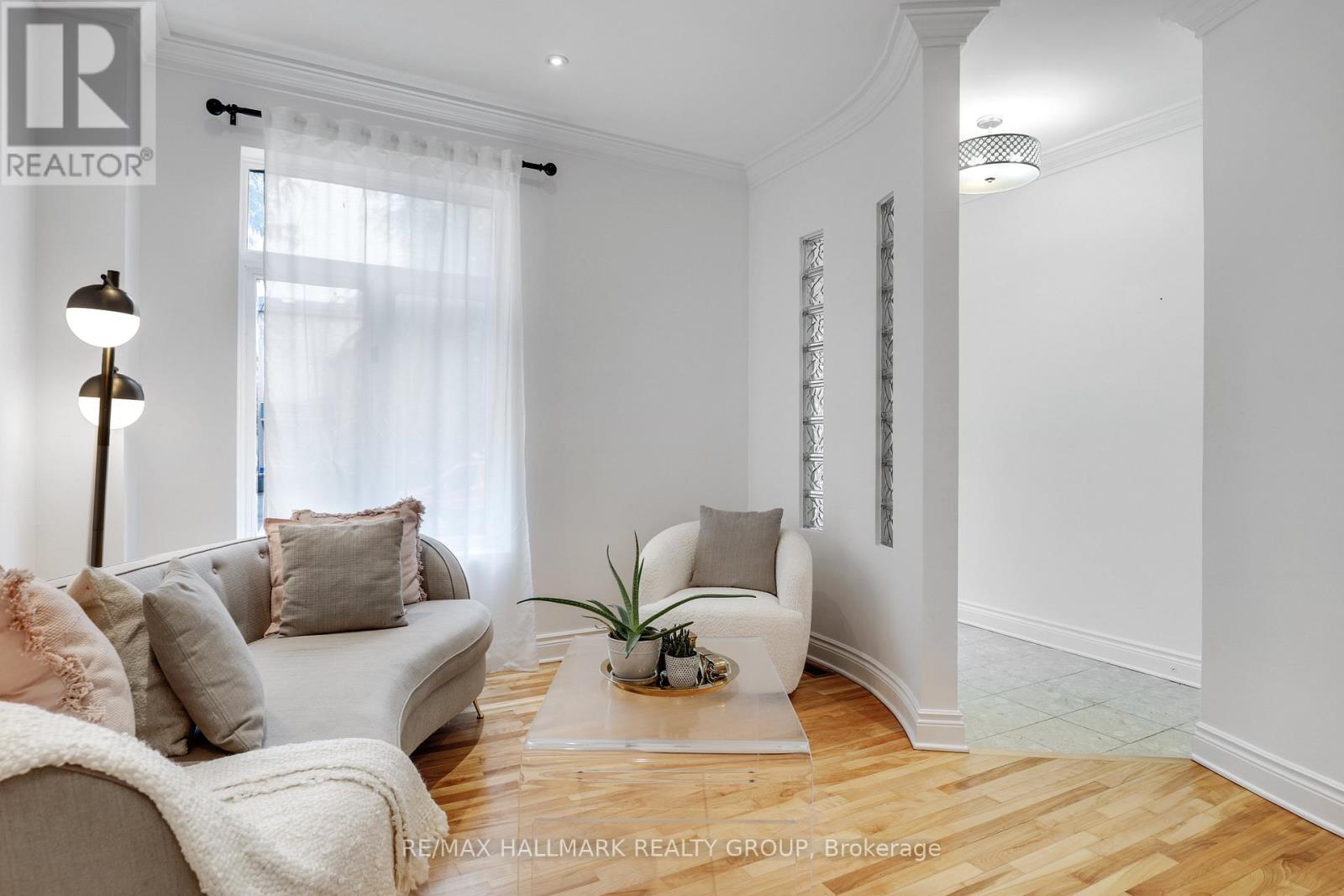 29 Thornton Avenue, Ottawa, Ontario  K1S 2R8 - Photo 8 - X13434430
