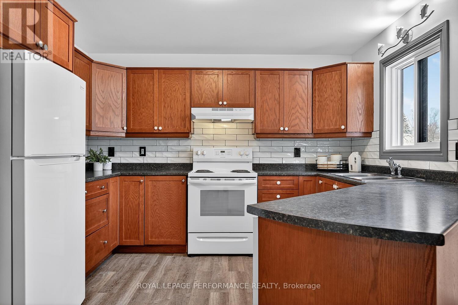107 Lorne Street, Smiths Falls, Ontario  K7A 3L1 - Photo 16 - X13434500