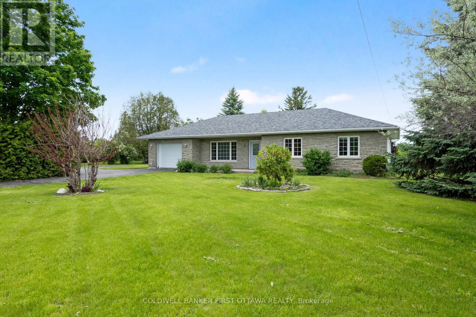 363 Napoleon Street, Carleton Place, Ontario  K7C 3Y3 - Photo 6 - X13434536