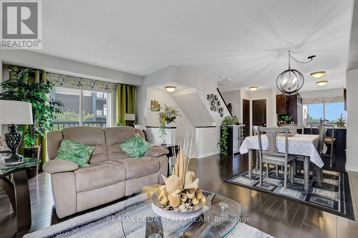275 Eric Czapnik Way, Ottawa, Ontario  K1E 0B4 - Photo 12 - X13434568