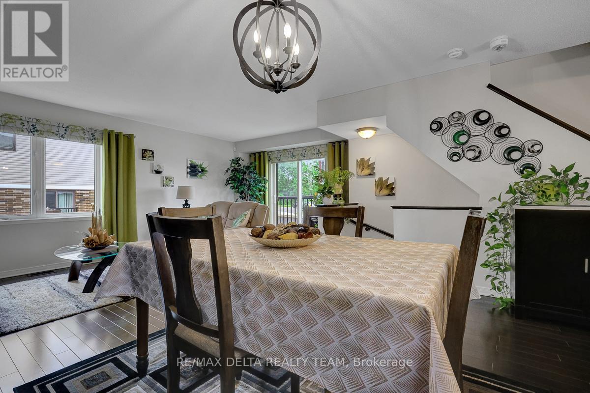 275 Eric Czapnik Way, Ottawa, Ontario  K1E 0B4 - Photo 19 - X13434568