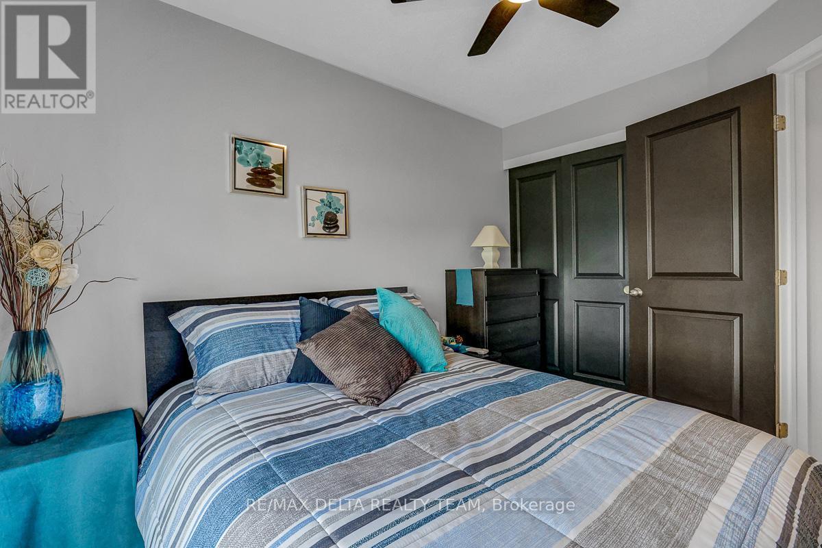 275 Eric Czapnik Way, Ottawa, Ontario  K1E 0B4 - Photo 36 - X13434568