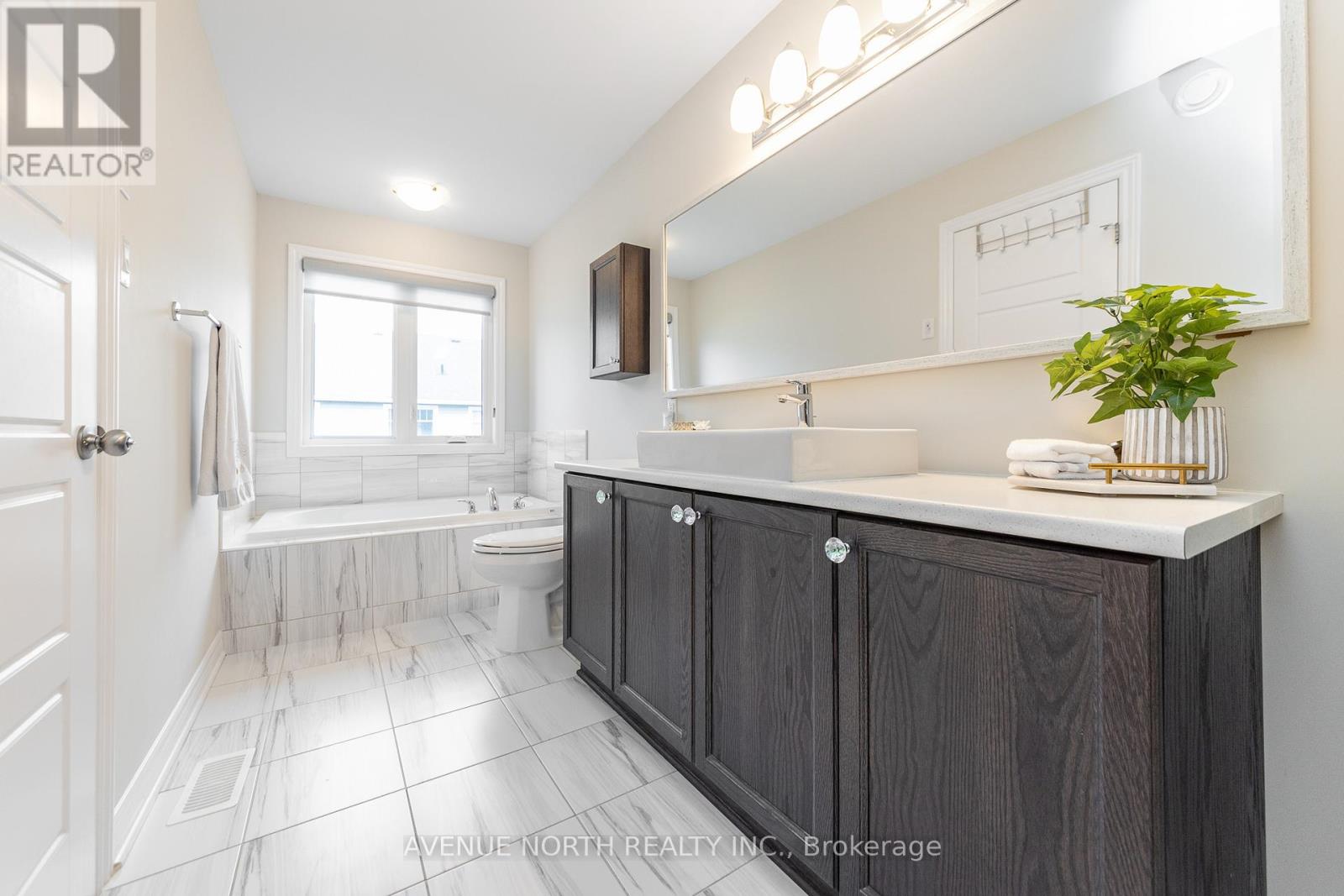 93 Nepeta Crescent, Ottawa, Ontario  K1T 0S6 - Photo 27 - X13434722