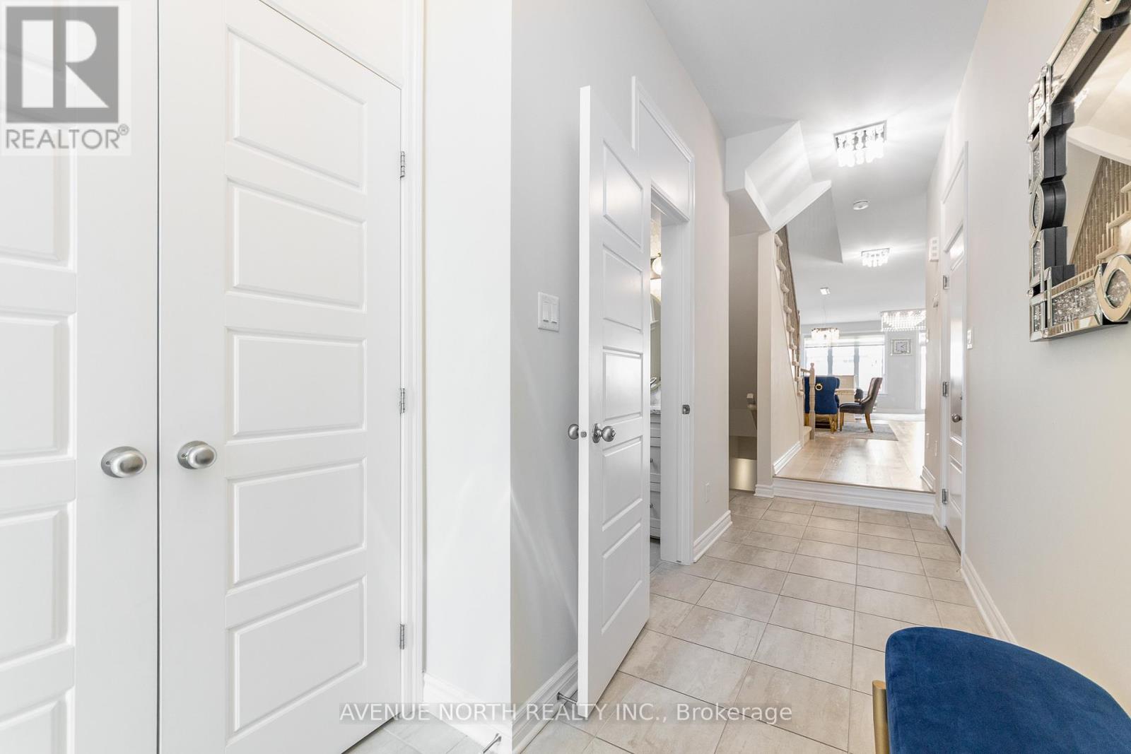 93 Nepeta Crescent, Ottawa, Ontario  K1T 0S6 - Photo 4 - X13434722