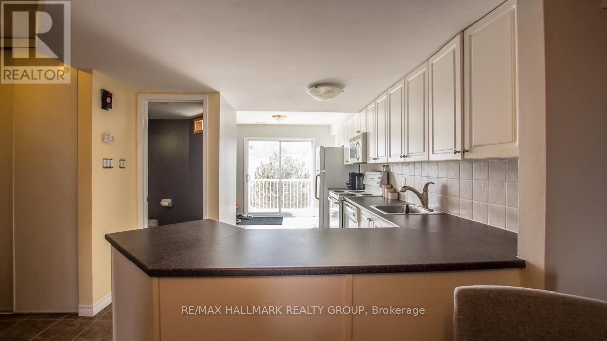 33 - 330 Cresthaven Drive, Ottawa, Ontario  K2G 6W3 - Photo 2 - X13434902