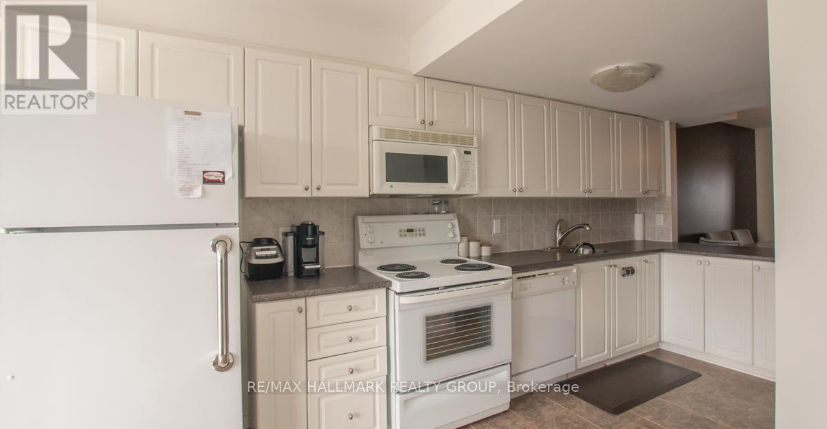 33 - 330 Cresthaven Drive, Ottawa, Ontario  K2G 6W3 - Photo 3 - X13434902