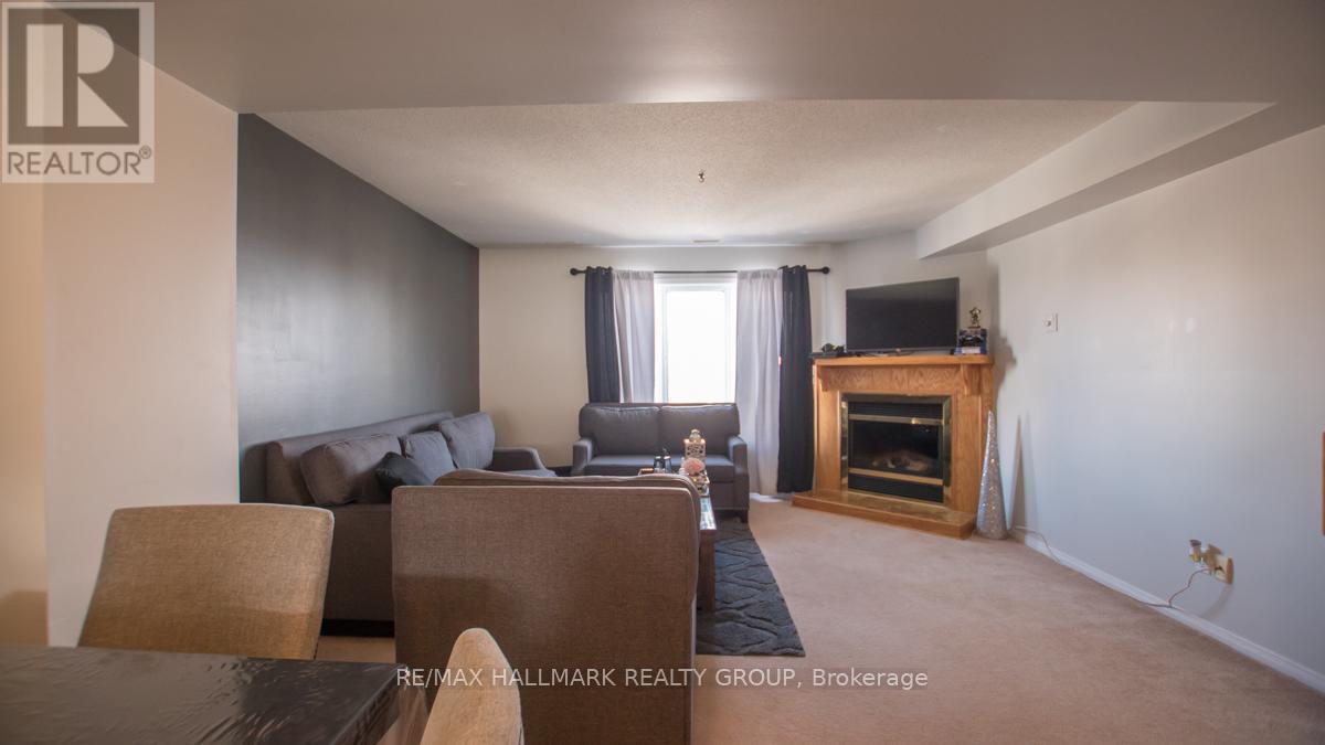 33 - 330 Cresthaven Drive, Ottawa, Ontario  K2G 6W3 - Photo 6 - X13434902