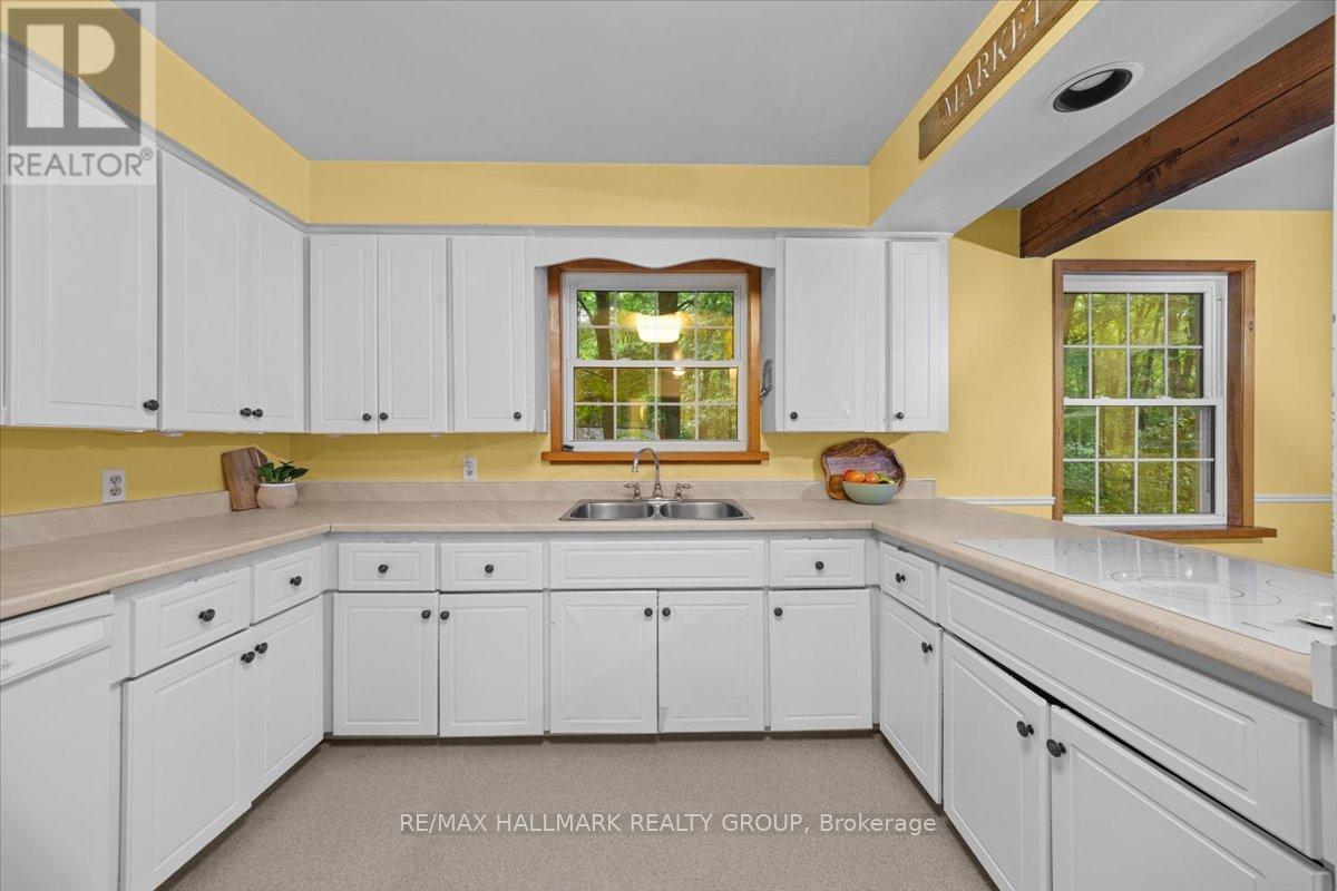 709 Kitley Line 3 Road, Elizabethtown-Kitley, Ontario  K0G 1G0 - Photo 14 - X13435022