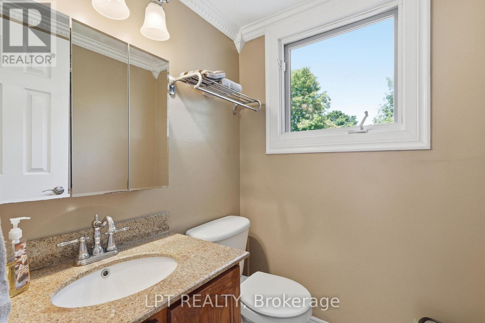 18 Louise Crescent, Russell, Ontario  K0A 1W0 - Photo 11 - X13435144