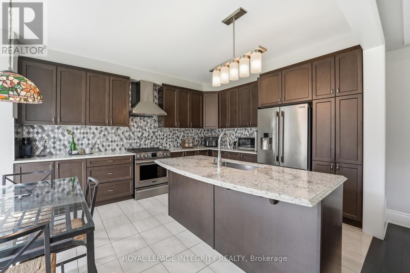 224 Ponderosa Street, Ottawa, Ontario  K2S 1E7 - Photo 13 - X13435156