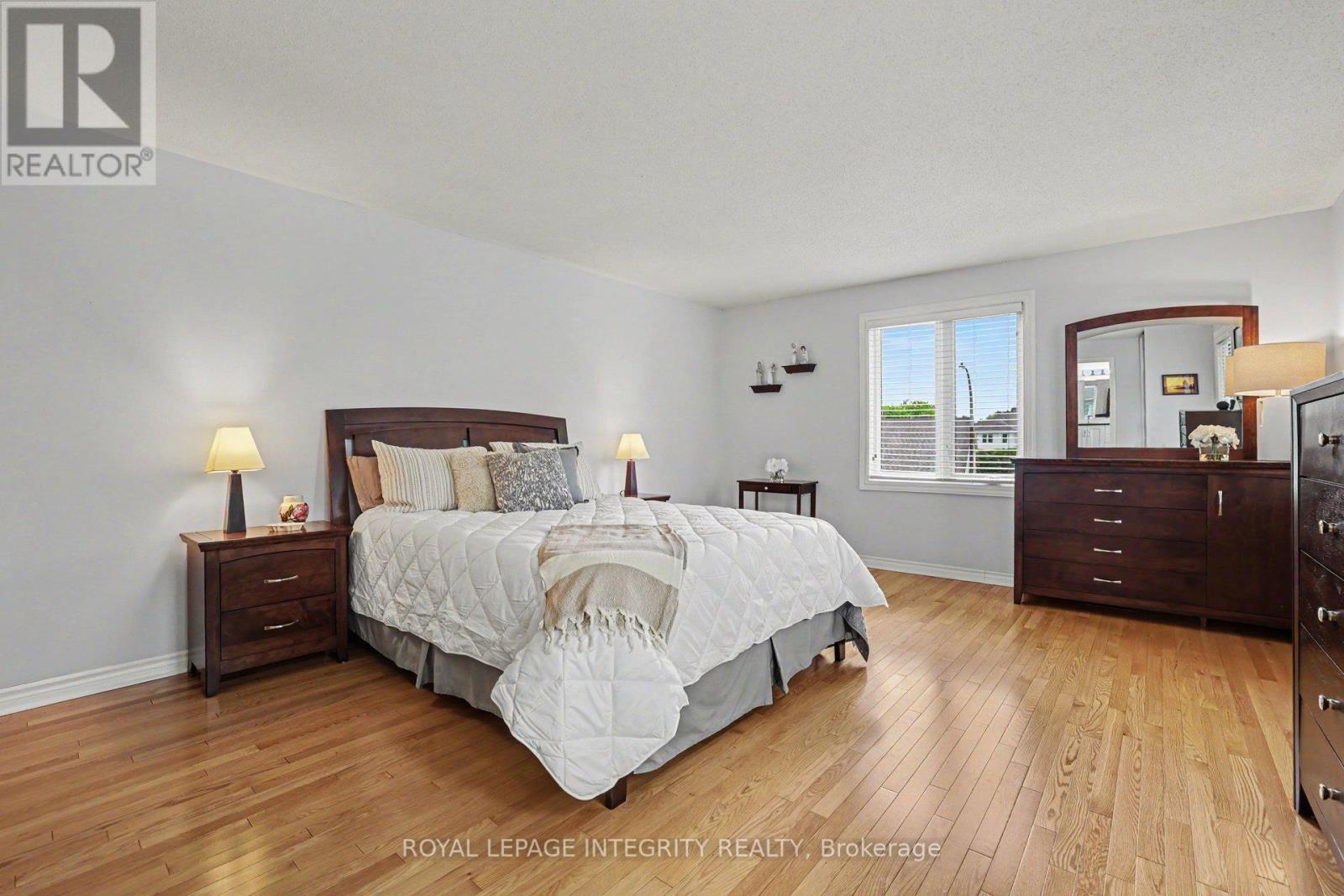 1642 Champneuf Drive, Ottawa, Ontario  K1C 4W1 - Photo 27 - X13435200