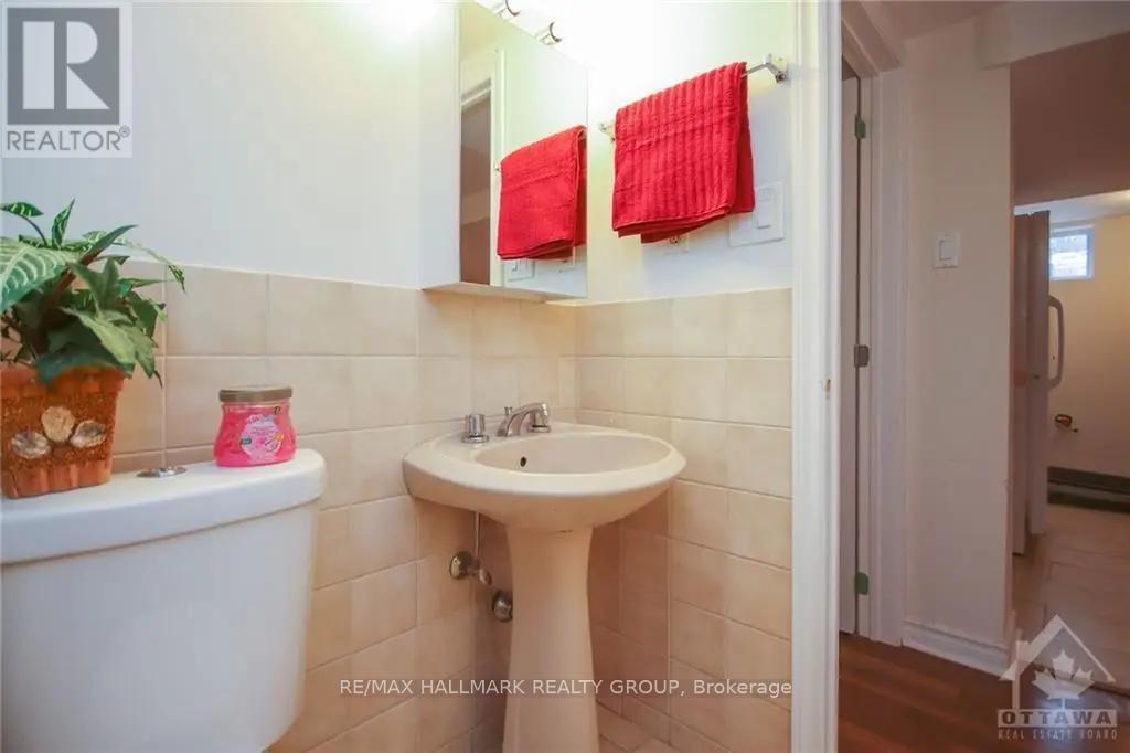 45 Hilliard Avenue, Ottawa, Ontario  K2E 6B9 - Photo 6 - X13435214