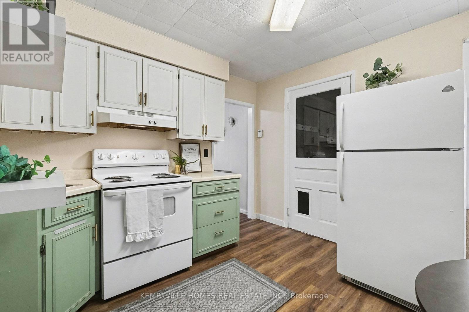 2 - 2-803 St Lawrence Street, Prescott, Ontario  K0E 1T0 - Photo 6 - X13435220