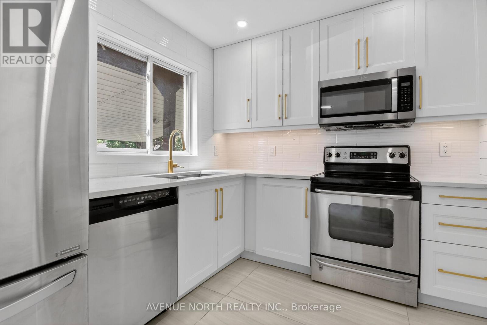 564 Seyton Drive, Ottawa, Ontario  K2H 9B2 - Photo 7 - X13435258
