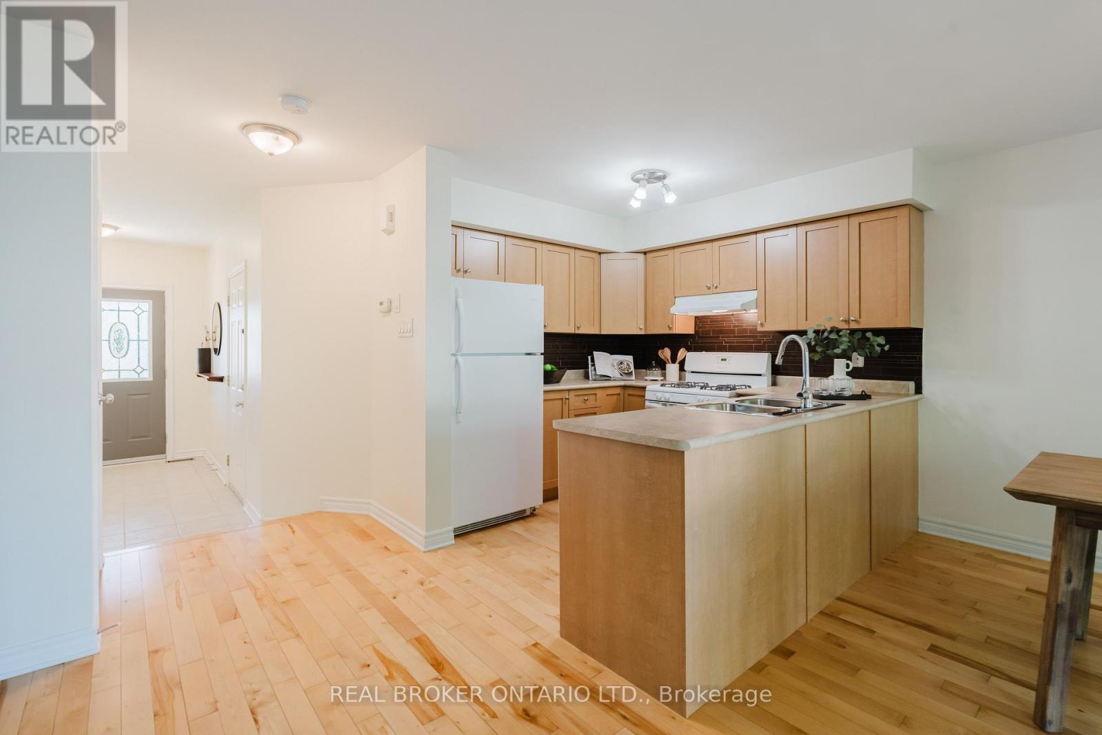 72 Frieday Street, Arnprior, Ontario  K7S 0A6 - Photo 7 - X13435276