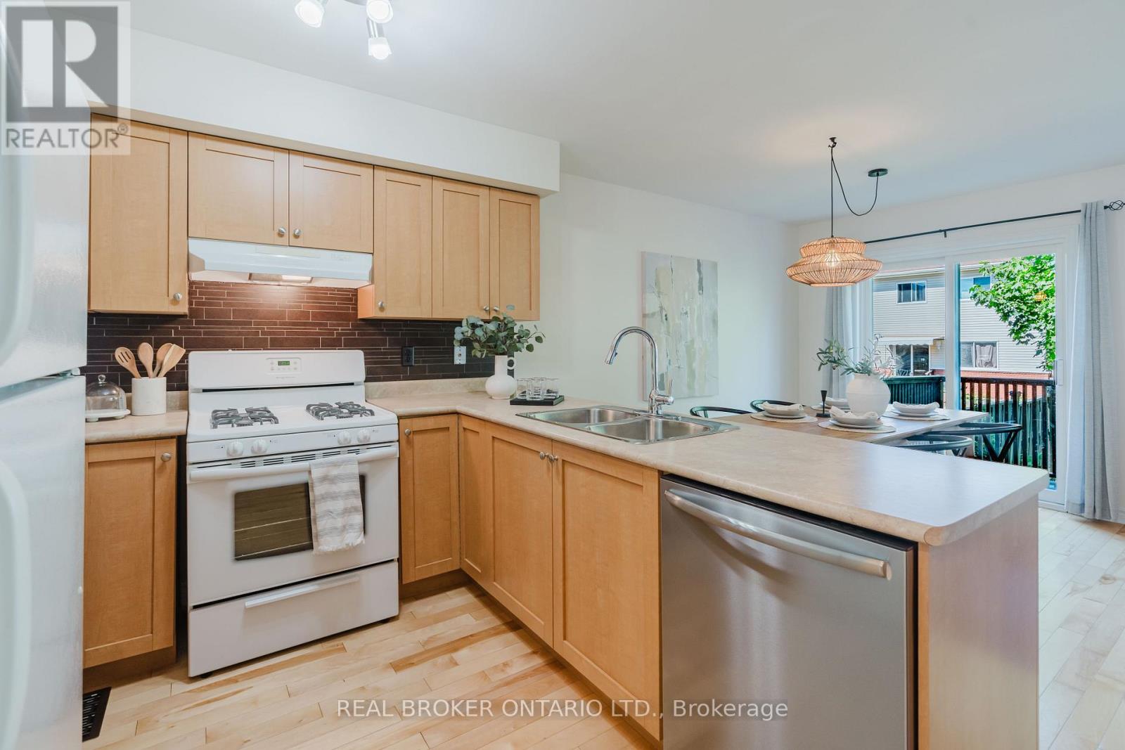 72 Frieday Street, Arnprior, Ontario  K7S 0A6 - Photo 8 - X13435276