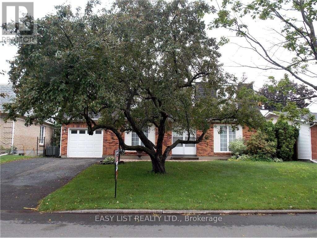 3288 Clearwater Crescent, Ottawa, Ontario  K1V 7S2 - Photo 2 - X13435300