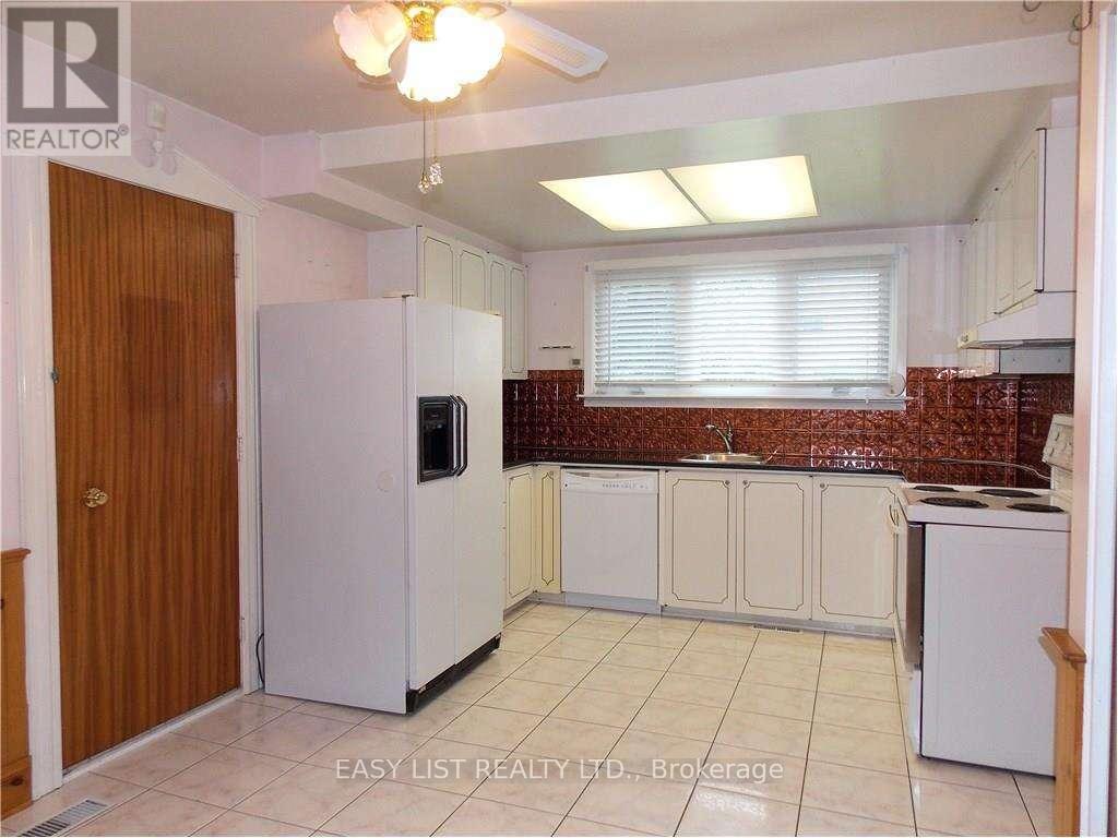 3288 Clearwater Crescent, Ottawa, Ontario  K1V 7S2 - Photo 6 - X13435300