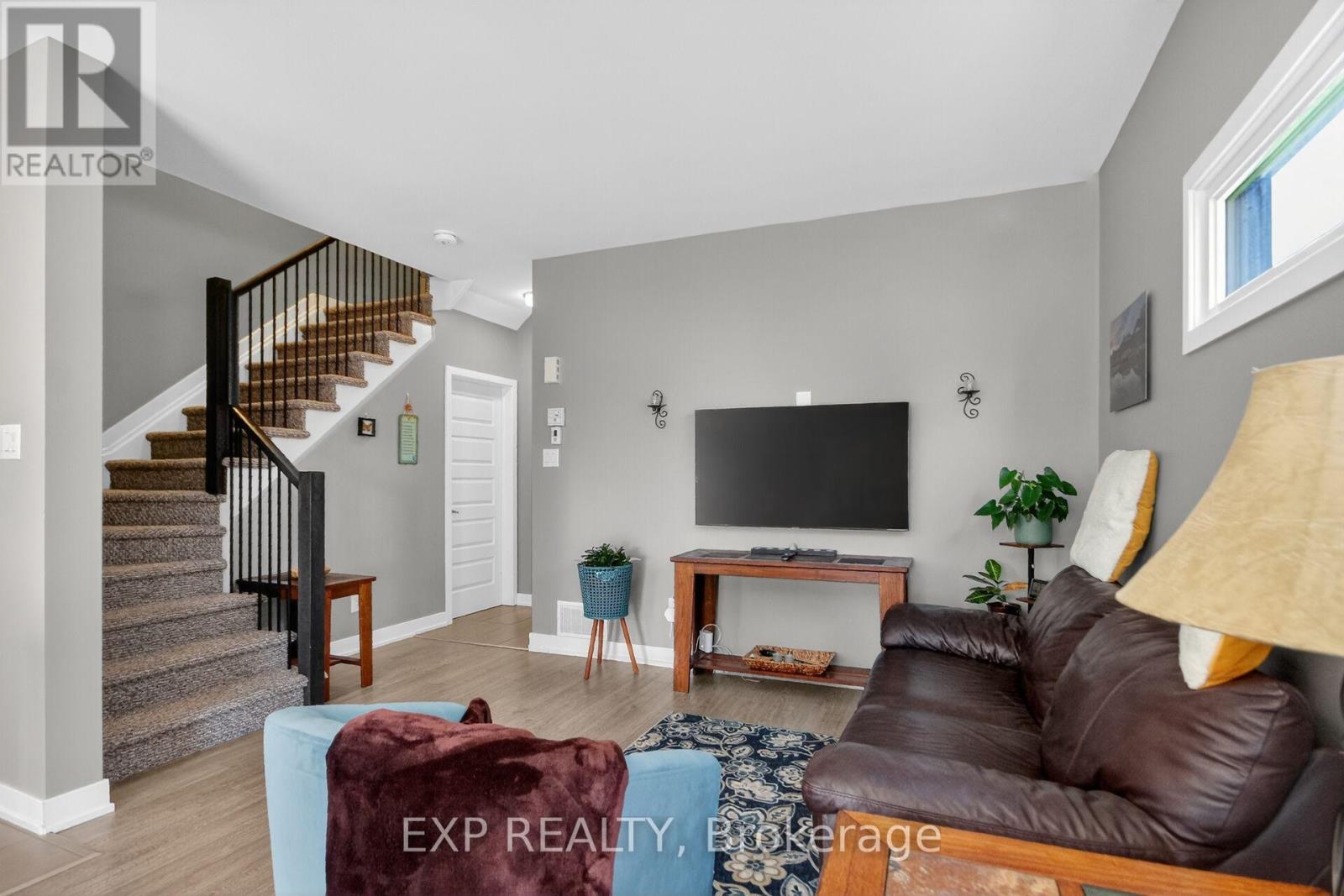 198 St. Malo Place, Russell, Ontario  K0A 1W0 - Photo 7 - X13435316