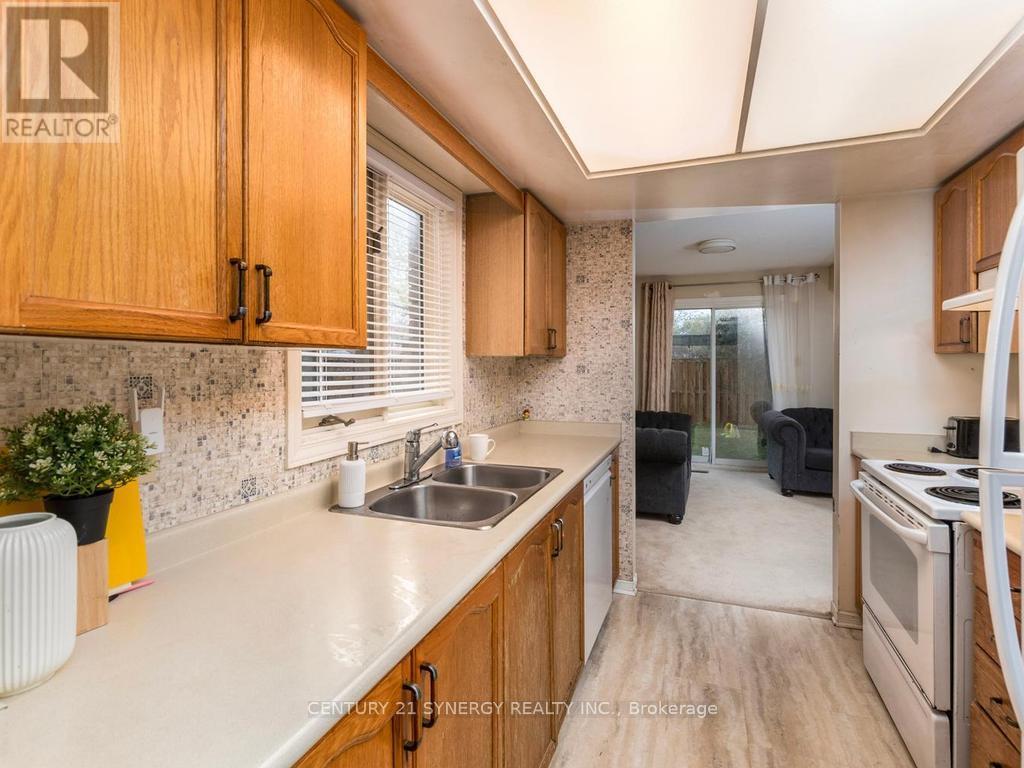 1 Winnegreen Court, Ottawa, Ontario  K1G 5P3 - Photo 12 - X13435384