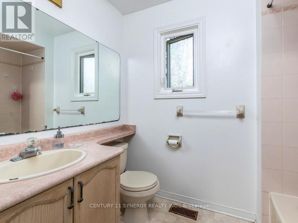 1 Winnegreen Court, Ottawa, Ontario  K1G 5P3 - Photo 27 - X13435384