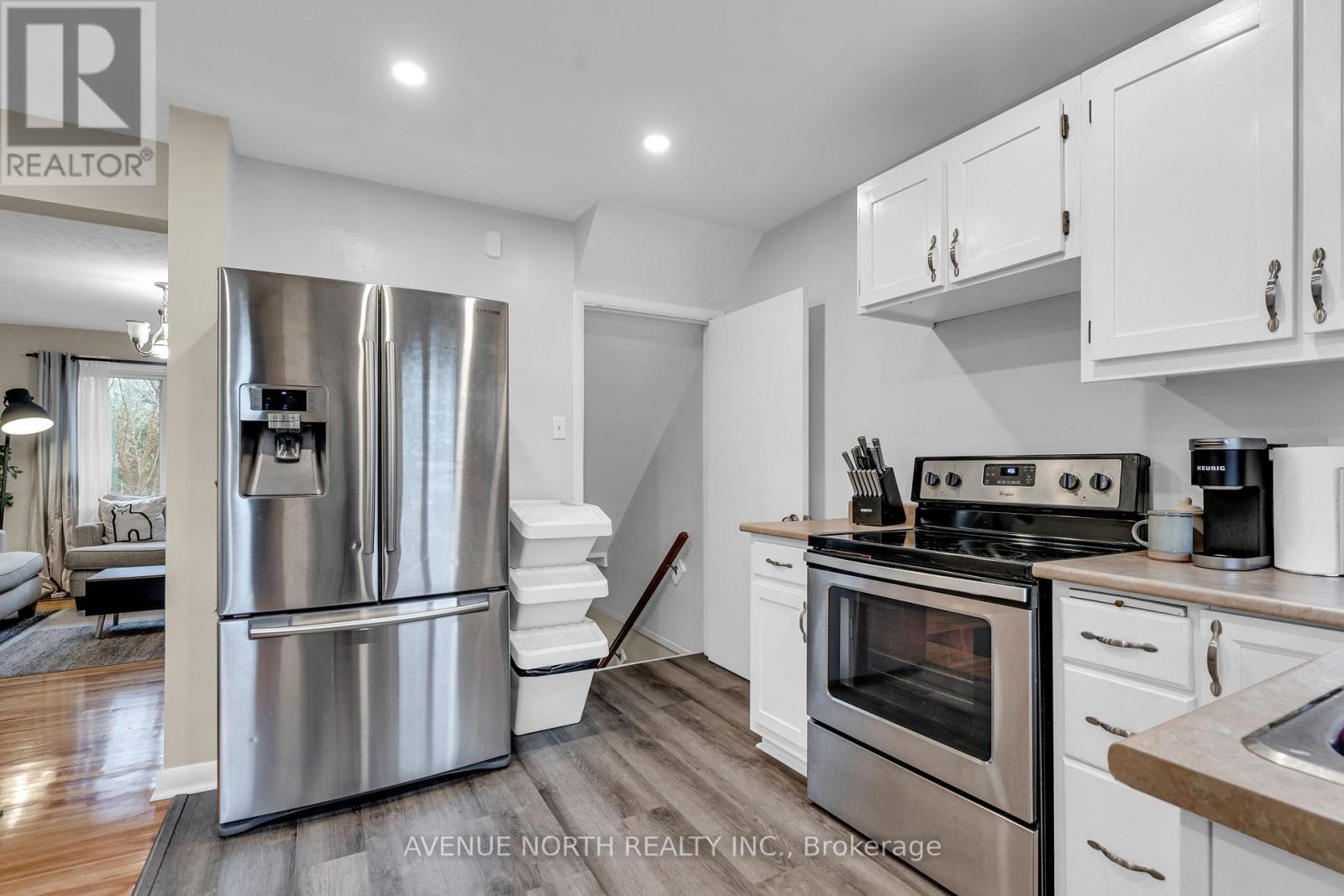 1202 Summerville Avenue, Ottawa, Ontario  K1Z 8G4 - Photo 12 - X13435392