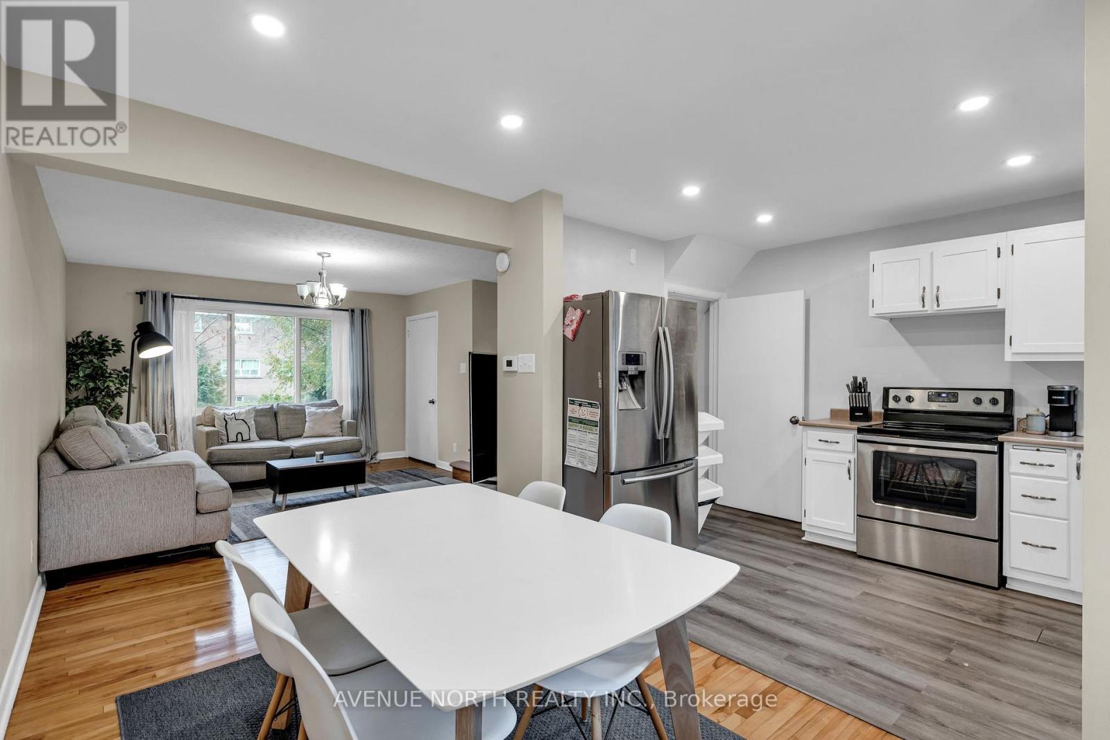 1202 Summerville Avenue, Ottawa, Ontario  K1Z 8G4 - Photo 8 - X13435392