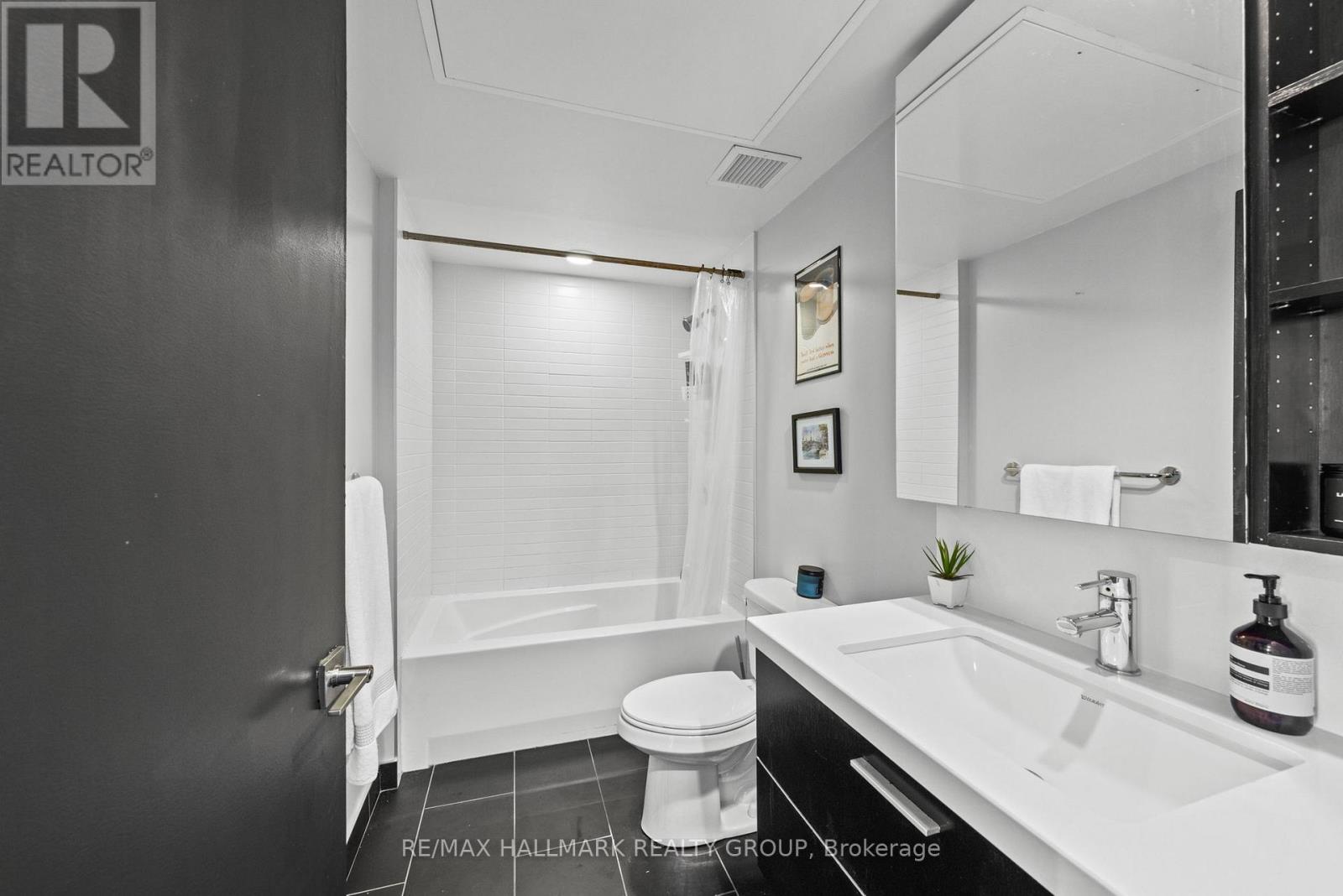 704 - 360 Mcleod Street, Ottawa, Ontario  K2P 1A9 - Photo 6 - X13435712